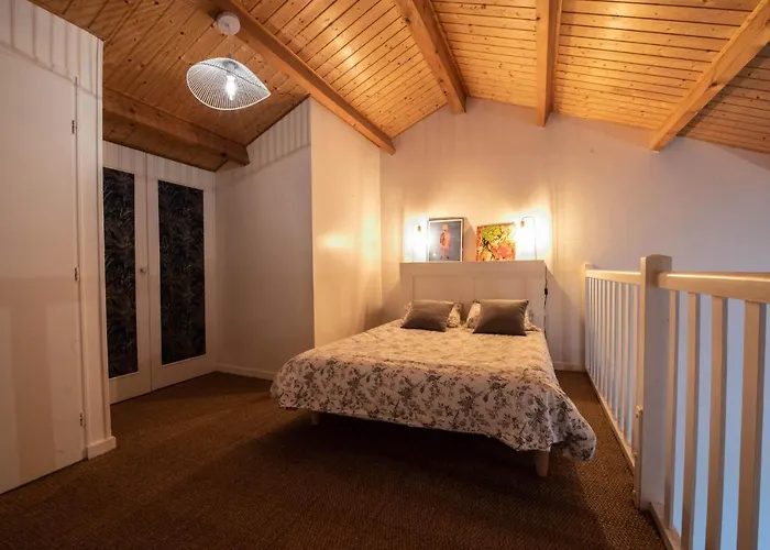 A Deux Pas De Gilles Croix De Vie *